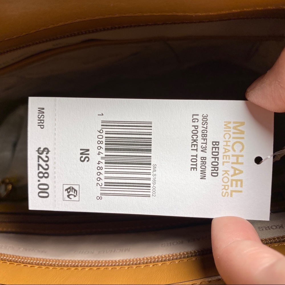 NWT Michael Kors Bedford Lg pocket tote - Picture 6 of 7